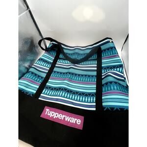Tupperware X Large Tote 18 x 19